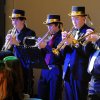 big band trompeten hat on